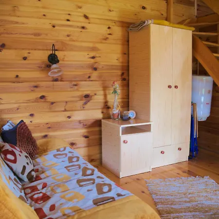 Pod Jesionem2 Gospodarstwo agroturystyczne *